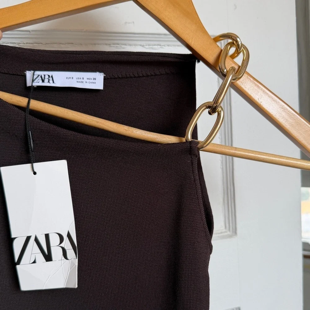 NWT Zara Asymmetric One Shoulder Knit Top w Gold Chain Chocolate Brown Sz S